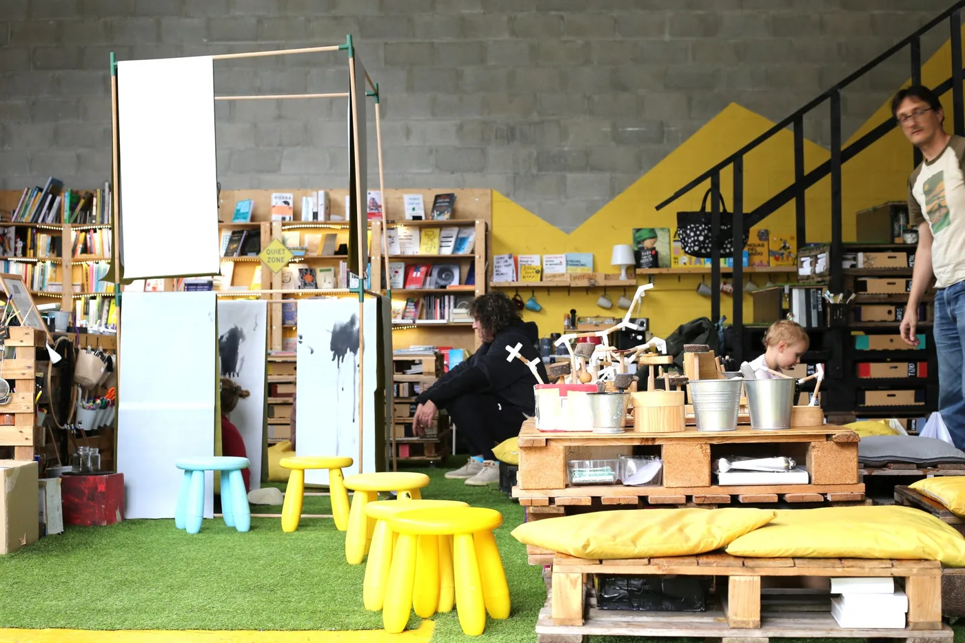 Espaces de jeu et matériaux de la Sala Amarilla